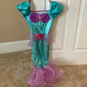 Little mermaid Ariel dress up teal and purple with pink bow. Shimmery EUC